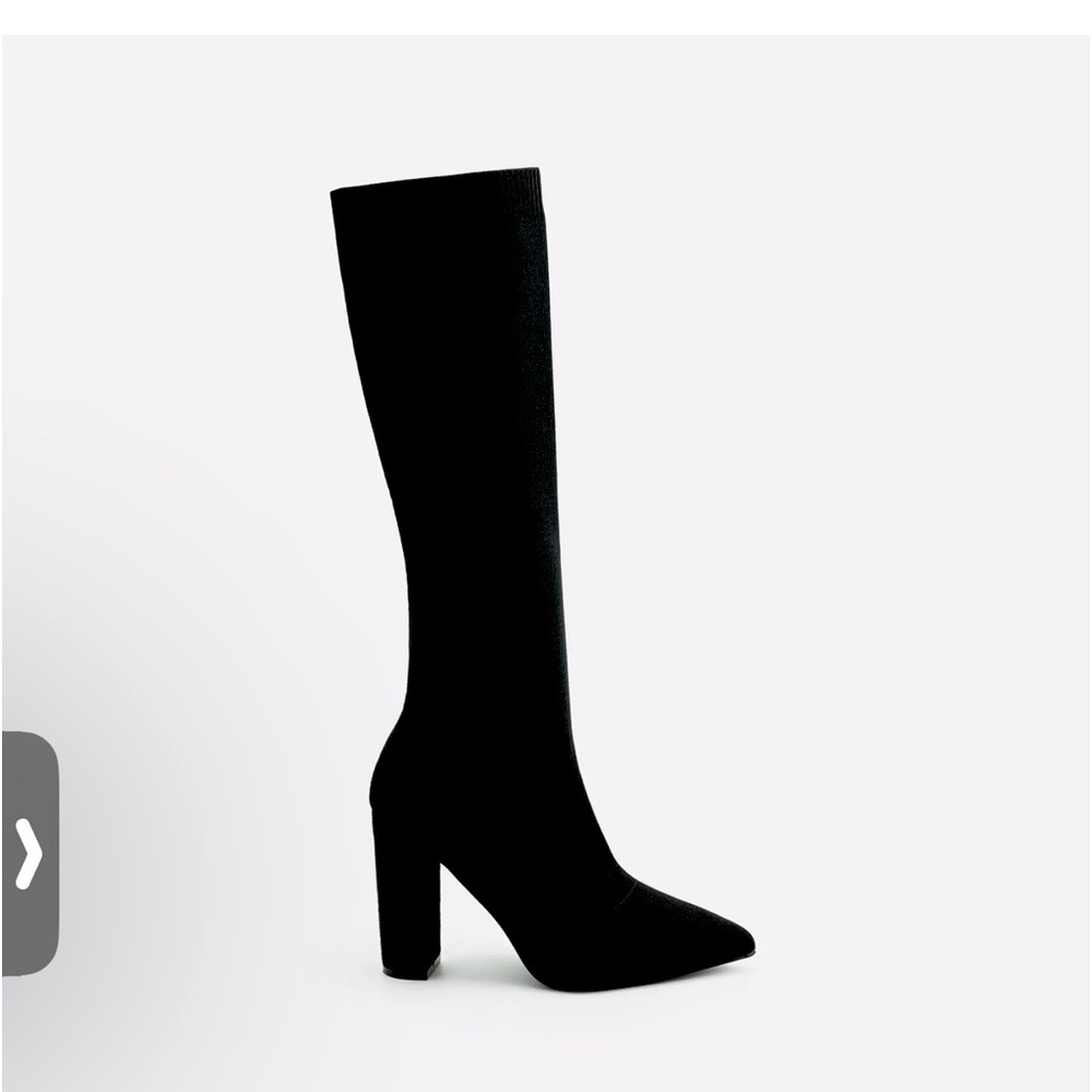 NWB Sock Boots by MOUSSE FIT Women Pointed Toe
Brand New!!!!!!